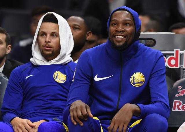  莫布利24+10骑士大胜猛龙  