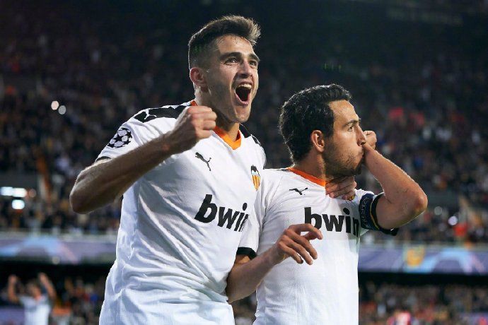 16, 昂热铁卫红牌离场导致惨败里尔  